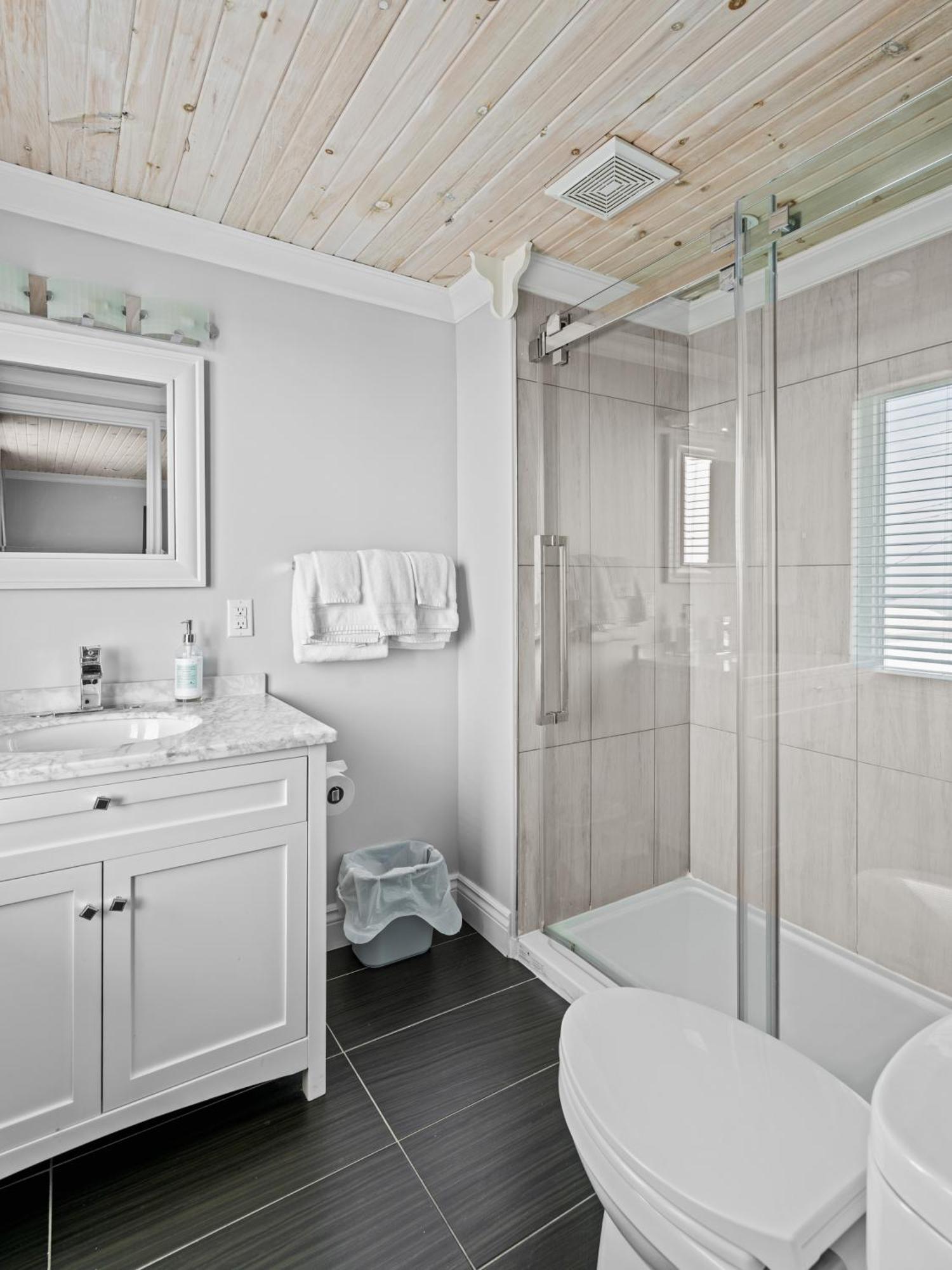 Edge Of The Avalon Inn Trepassey Экстерьер фото