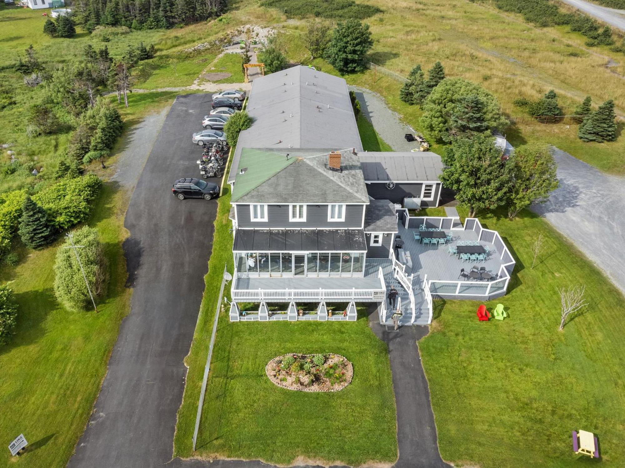 Edge Of The Avalon Inn Trepassey Экстерьер фото
